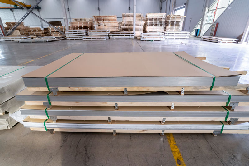 不锈钢板受到腐蚀的因素有哪些