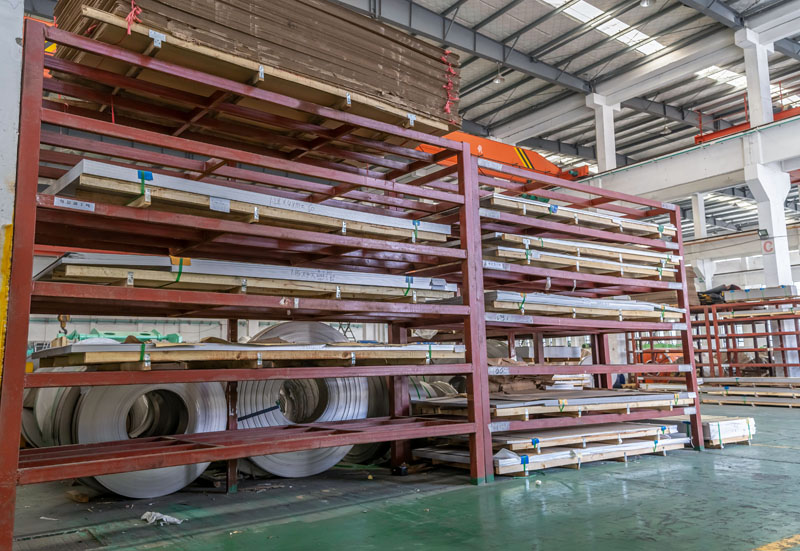 304不锈钢板材加工装饰线条的铸造分类